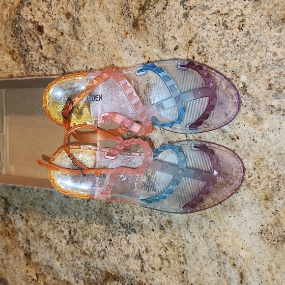 Steve Madden, Jelly Rainbow Gladiator Sandal Shoes.  NEW! - Picture 9 of 16
